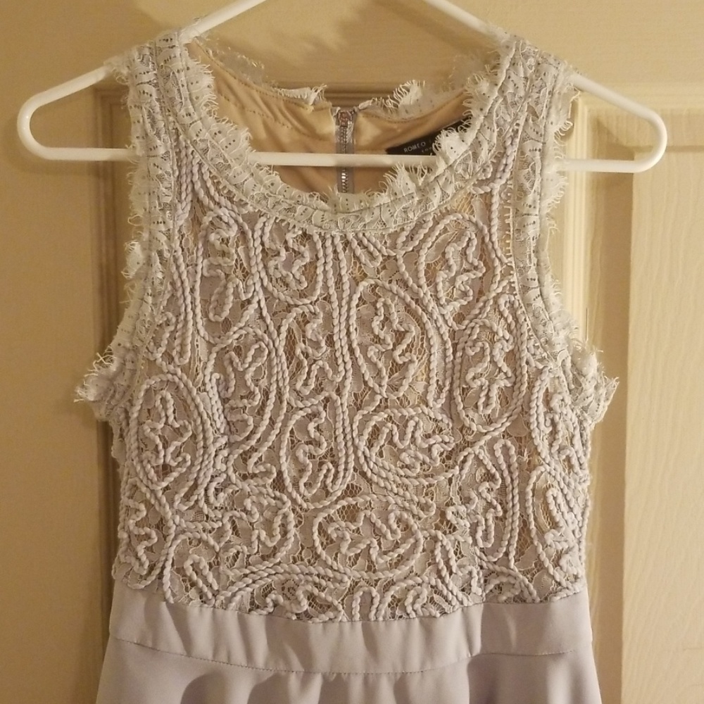GRAY LACE DRESS - Picture 2 of 4